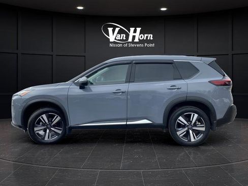 Used 2023 Nissan Rogue SL image 12