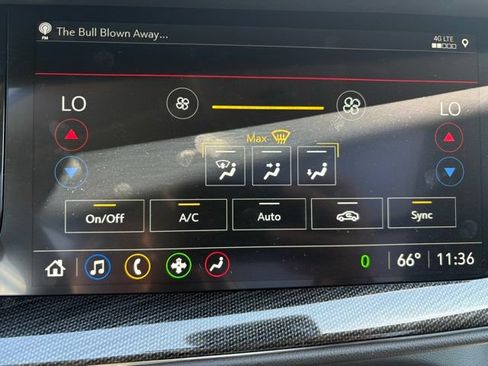 Used 2023 Buick Envision Essence w/ Sport Touring Package AWD/4WD image 27