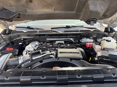 Used 2024 GMC Sierra 2500 SLT w/ SLT Premium Package image 31