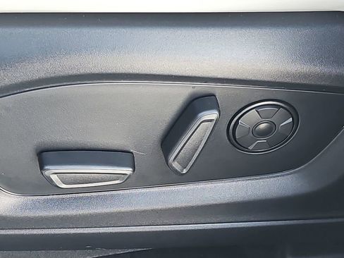 Used 2026 Ford Explorer Platinum w/ LUX Leather Package image 28