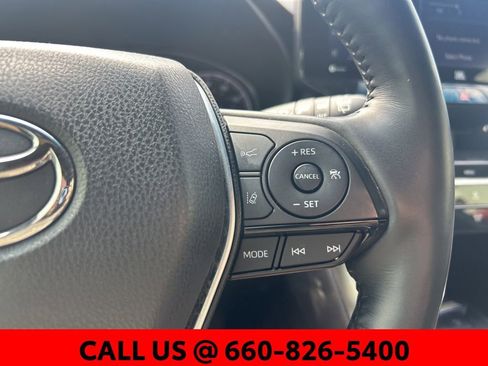 Used 2021 Toyota Venza Limited image 22