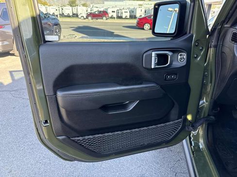 Used 2023 Jeep Wrangler Unlimited Rubicon 392 w/ Trailer Tow Package AWD/4WD image 12
