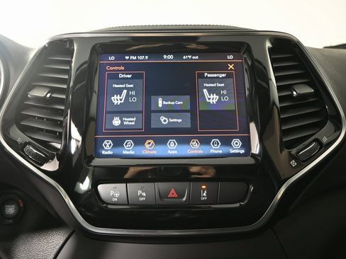 Used 2022 Jeep Cherokee Limited image 29