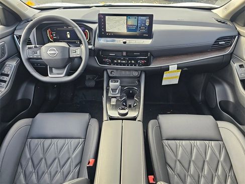 New 2026 Nissan Rogue Platinum w/ Platinum Premium Package image 9