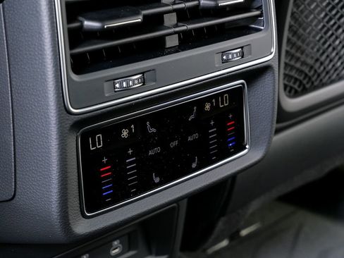 New 2026 Audi RS Q8 performance AWD/4WD image 21