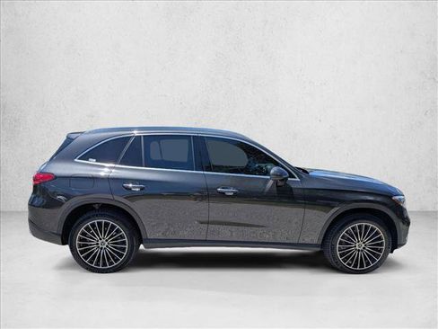 Certified 2026 Mercedes-Benz GLC 300 image 4