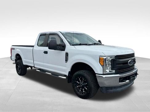 Used 2017 Ford F250 XL w/ XL Value Package image 8