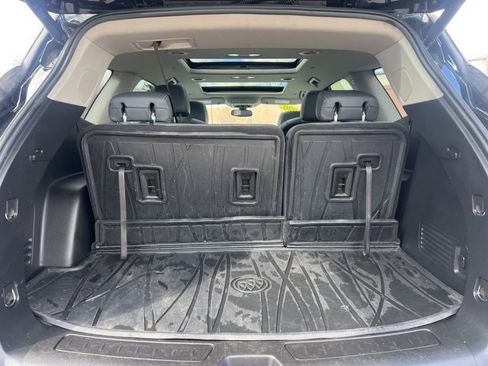 Used 2020 Buick Enclave Essence w/ Sport Touring Edition image 15