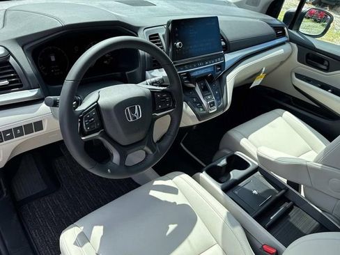New 2026 Honda Odyssey EX-L image 4