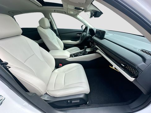 New 2025 Honda Accord EX-L image 24