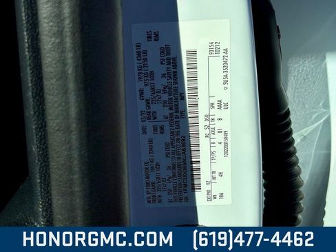 Used 2022 Ford Escape SE image 32