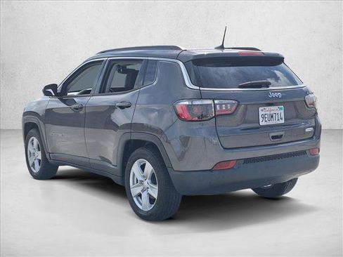 Used 2022 Jeep Compass Latitude image 7