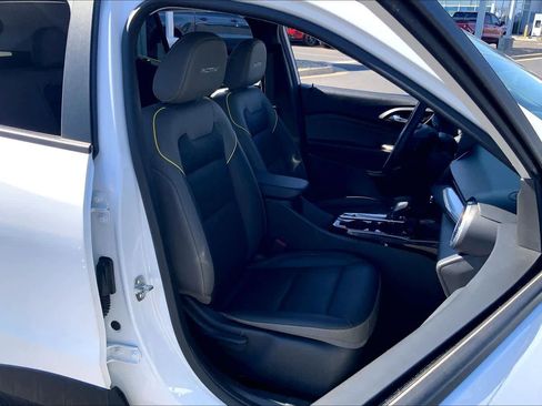 Used 2025 Chevrolet Trax ACTIV w/ Driver Confidence Package image 9