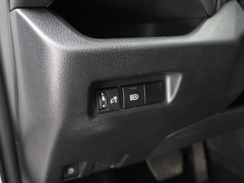 Used 2025 Toyota RAV4 LE AWD/4WD image 38