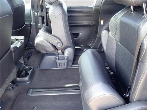 Used 2025 Toyota Sienna XLE Woodland Edition AWD/4WD image 9