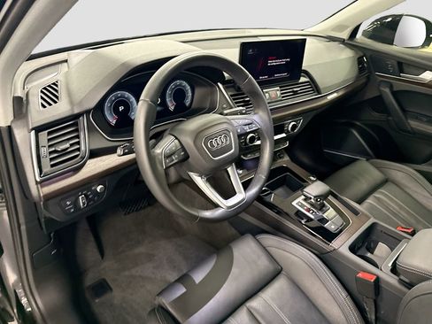 Certified 2022 Audi Q5 2.0T Prestige image 9