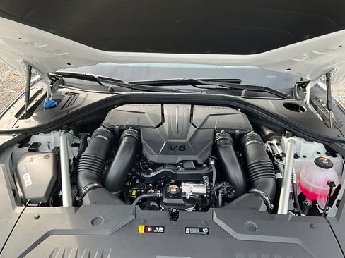 New 2026 Genesis GV70 3.5T Sport Prestige image 9