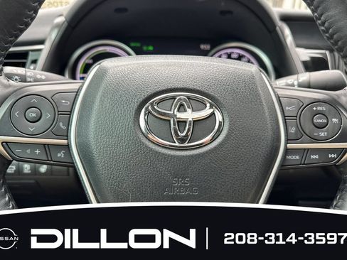 Used 2024 Toyota Camry XLE w/ Cold Weather Package FWD image 25