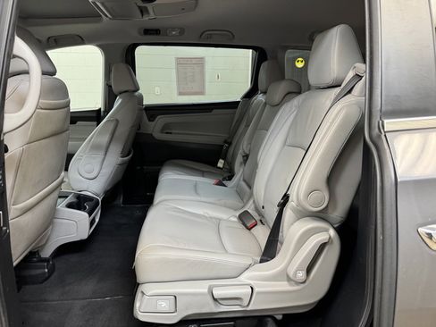 Used 2023 Honda Odyssey Touring image 15
