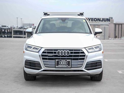Used 2020 Audi Q5 2.0T Premium Plus w/ Premium Plus Package AWD/4WD image 2
