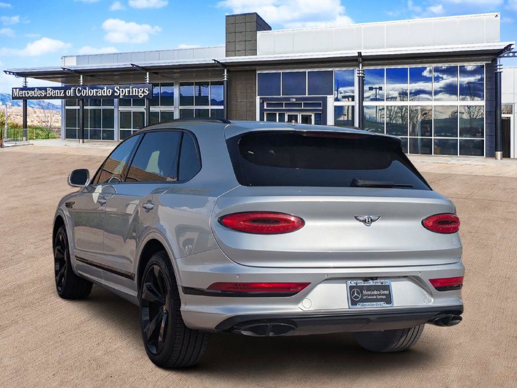 Used 2023 Bentley Bentayga Extended Wheelbase AWD/4WD image 6