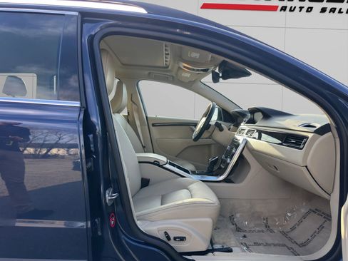 Used 2015 Volvo XC70 3.2 Premier image 13