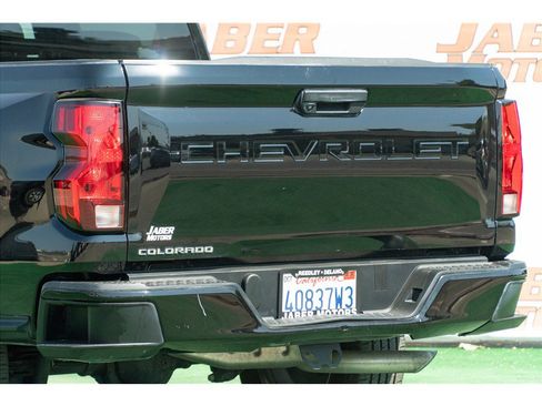 Used 2023 Chevrolet Colorado W/T RWD image 23