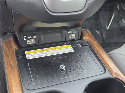 Used 2022 Honda CR-V Touring image 16