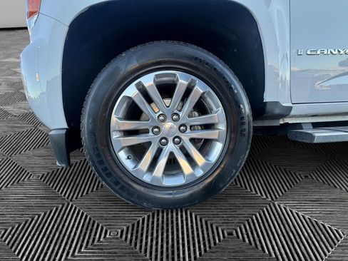 Used 2016 GMC Canyon SLT w/ Driver Alert Package image 9