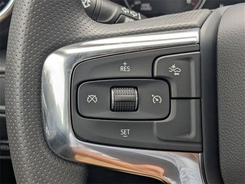 New 2025 Chevrolet Blazer LT w/ Midnight/Sport Edition image 25