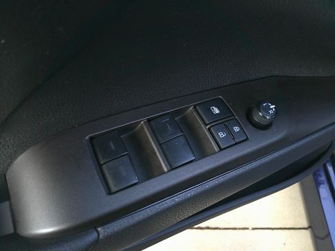 Used 2022 Toyota Camry LE image 18