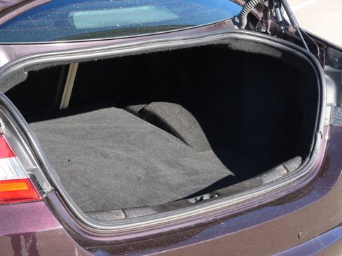 Used 2013 Jaguar XF image 21