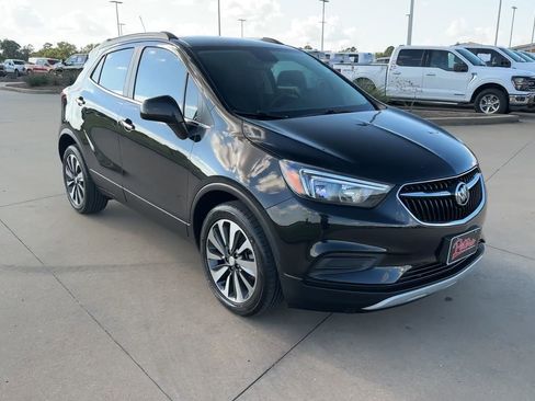 Used 2022 Buick Encore Preferred w/ Safety Package image 3