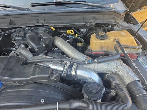 Used 2013 Ford F250 Platinum w/ FX4 Off Road Pkg image 9