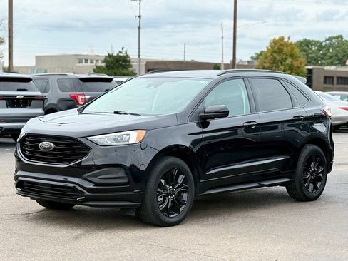 Certified 2024 Ford Edge SE w/ Black Appearance Package AWD/4WD image 41