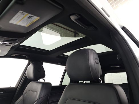 Used 2017 Mercedes-Benz GLS 550 4MATIC image 23