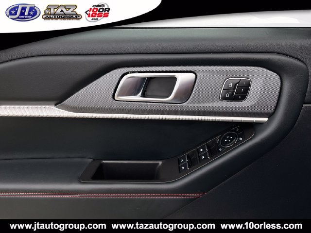 Used 2025 Ford Explorer ST-Line w/ Premium Package RWD image 12