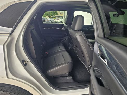 Used 2024 Cadillac XT5 Premium Luxury w/ Technology Package AWD/4WD image 14