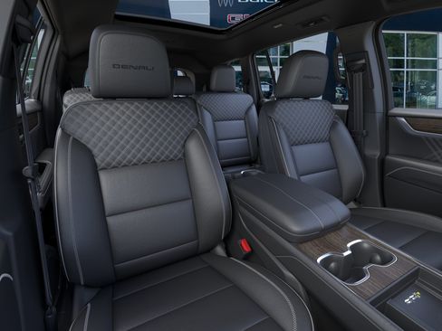New 2026 GMC Acadia Denali w/ Super Cruise Package FWD image 18