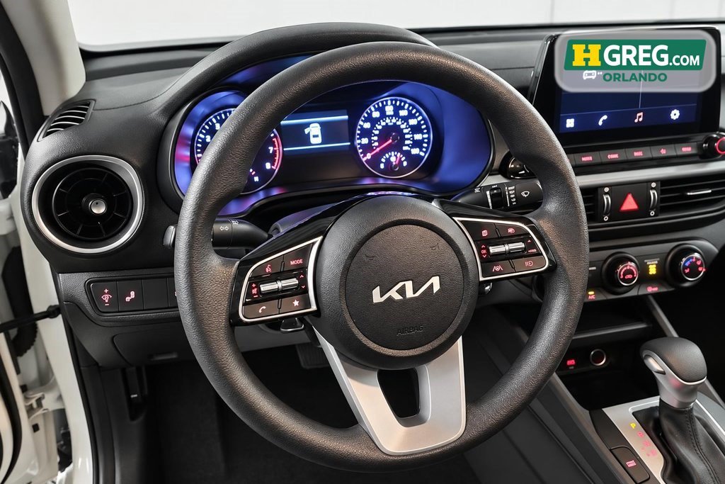 Used 2023 Kia Forte LXS w/ LXS Technology Package FWD image 10