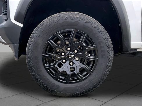 Used 2024 Chevrolet Colorado Trail Boss w/ Advanced Trailering Package AWD/4WD image 11