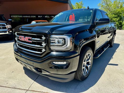 Used 2017 GMC Sierra 1500 SLT AWD/4WD image 2