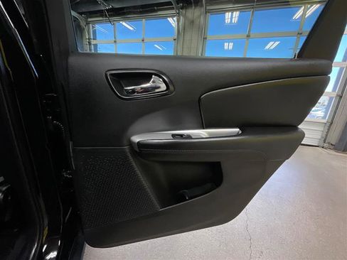 Used 2019 Dodge Journey SE image 20