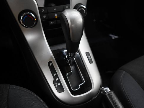 Used 2016 Chevrolet Cruze LT FWD image 21