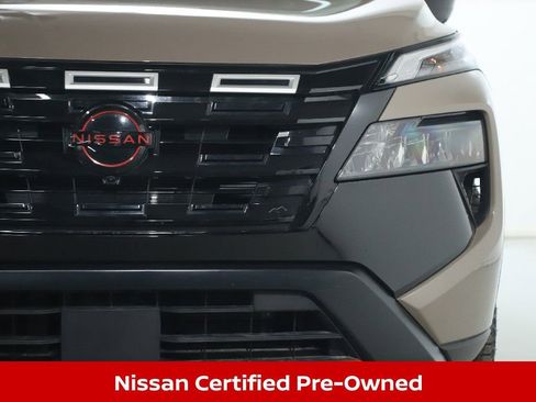 Certified 2025 Nissan Rogue SV image 7