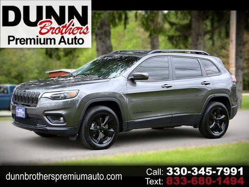 Used 2019 Jeep Cherokee Latitude Plus AWD/4WD image 1