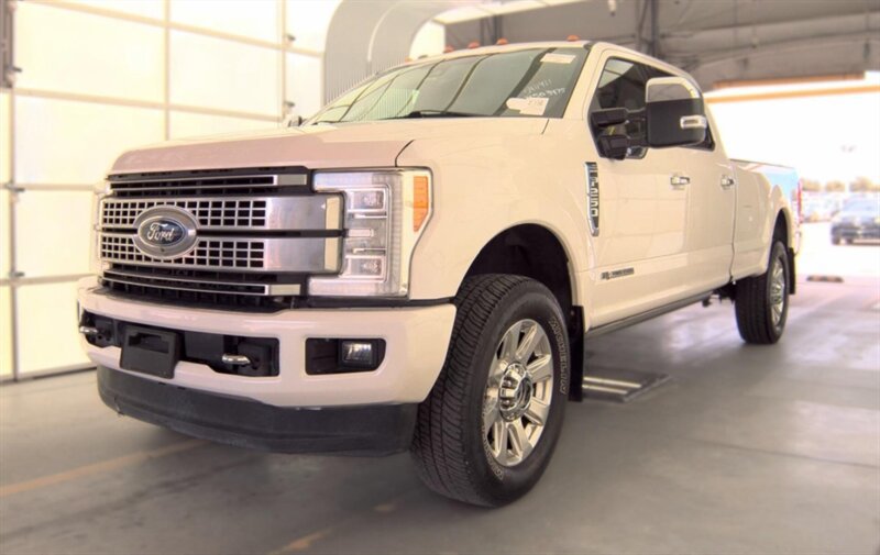 Used 2017 Ford F250 Platinum w/ Platinum Ultimate Package AWD/4WD image 1