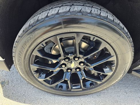 Used 2022 Chevrolet Tahoe LT w/ LT Signature Plus Package RWD image 10