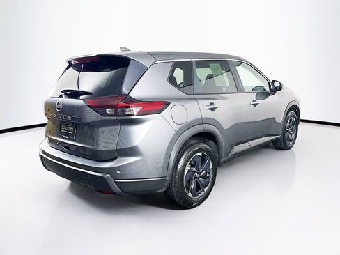 Used 2025 Nissan Rogue SV FWD image 9