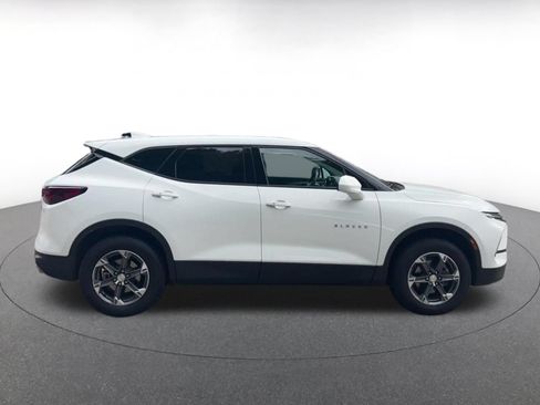 Used 2025 Chevrolet Blazer LT FWD image 15